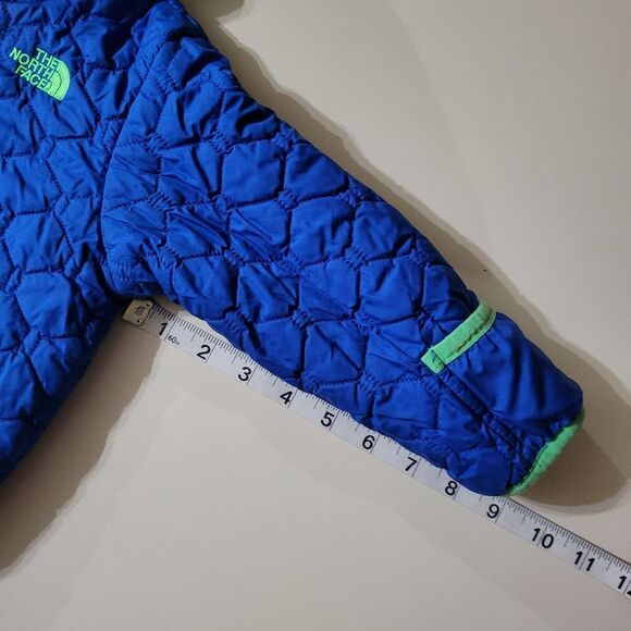 The North Face Infant Reversible Monster Blue Perrito Puffer Jacket - Picture 8 of 16